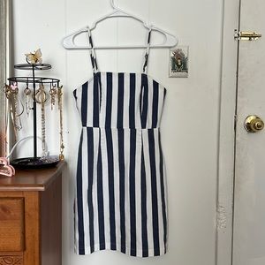 never worn, perfect condition!